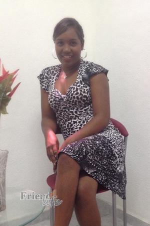 146145 - Helen Age: 31 - Dominican Republic