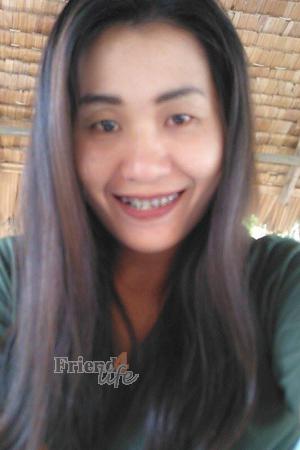 155904 - Rungrudee Age: 41 - Thailand