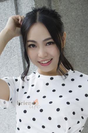 157210 - Jingyi Age: 33 - China