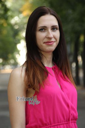 157438 - Elena Age: 29 - Ukraine