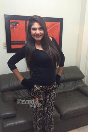 157704 - Yaneth Age: 32 - Colombia