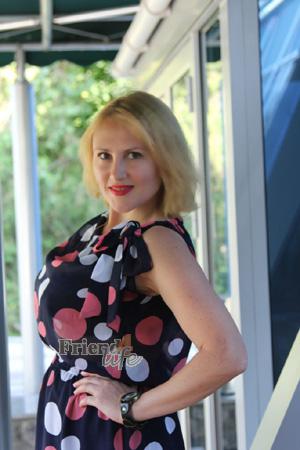 158259 - Yuliya Age: 47 - Ukraine