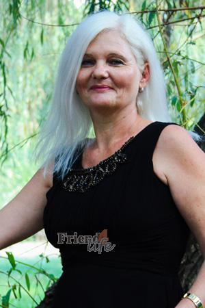 175813 - Elena Age: 57 - Ukraine