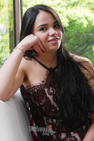 181308 - Natalia Age: 30 - Colombia