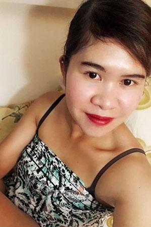 181708 - Crismarie Age: 33 - Philippines