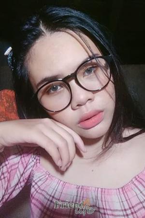 194674 - Nitchakun Age: 22 - Thailand