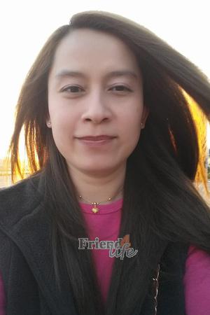 194895 - Wandee (Eed) Age: 45 - Thailand