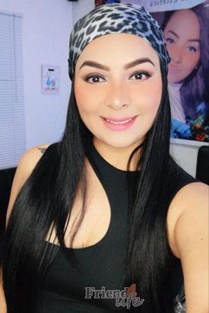 201729 - Sandra Age: 36 - Colombia