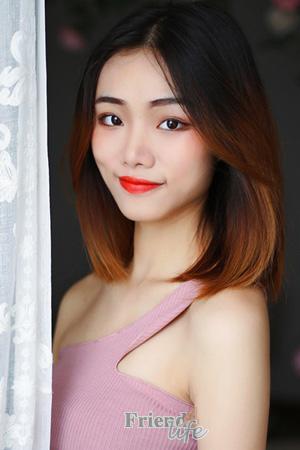 202702 - Yijin Age: 21 - China