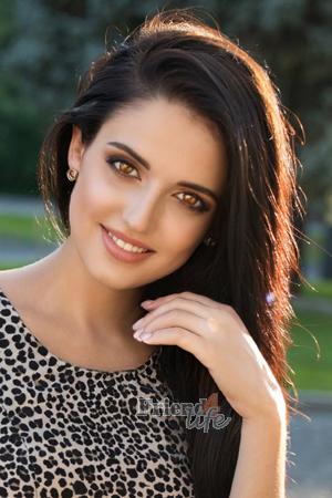 202735 - Ekaterina Age: 31 - Ukraine