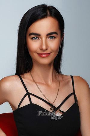 203473 - Oksana Age: 32 - Ukraine