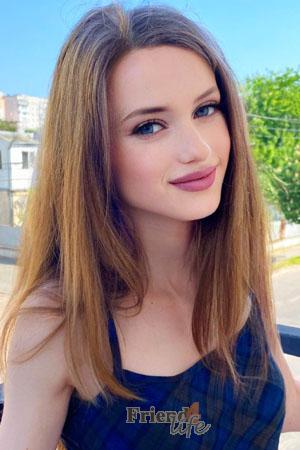 204336 - Alina Age: 18 - Ukraine