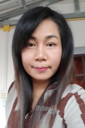 204804 - Nanthiya Age: 44 - Thailand