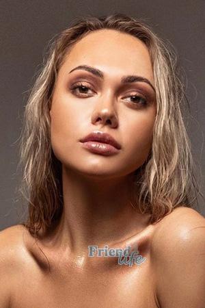 206422 - Anastasiia Age: 25 - Russia