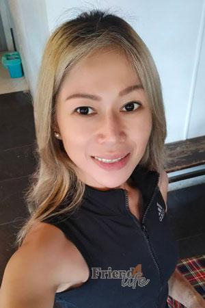 209162 - Chrisna Age: 40 - Philippines