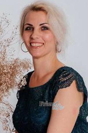 209431 - Tetyana Age: 43 - Czech Republic