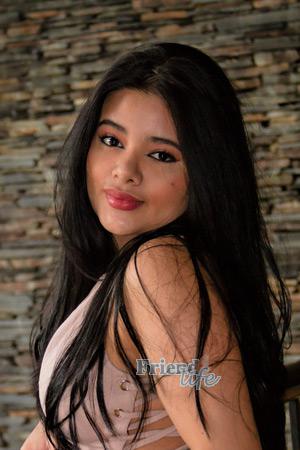 210915 - Ana Age: 27 - Colombia