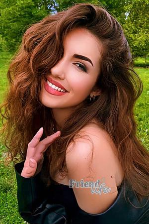 212603 - Anastasiia Age: 24 - Ukraine