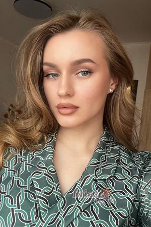 216512 - Anna Age: 23 - Ukraine