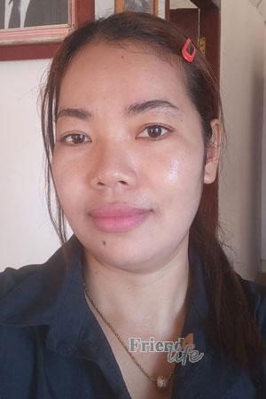216733 - Sreynor Age: 39 - Cambodia