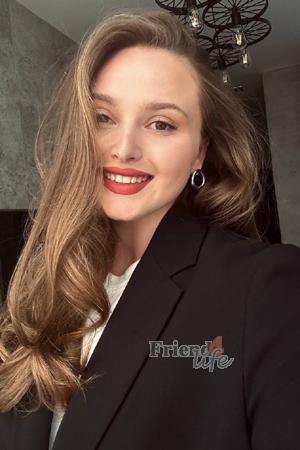 219390 - Yekateryna Age: 23 - Ukraine