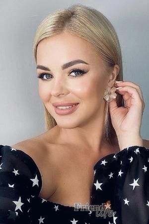 219442 - Alina Age: 34 - Ukraine
