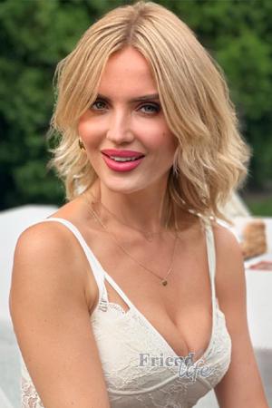 221280 - Lyudmila Age: 43 - Ukraine