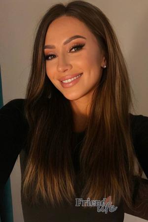 222414 - Valentina Age: 32 - Ukraine
