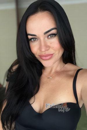 224660 - Viktoriia Age: 35 - Ukraine