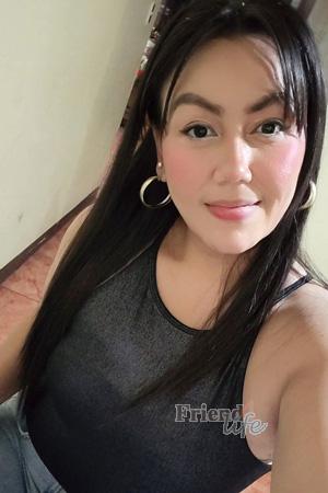 226995 - Iris Age: 35 - Costa Rica