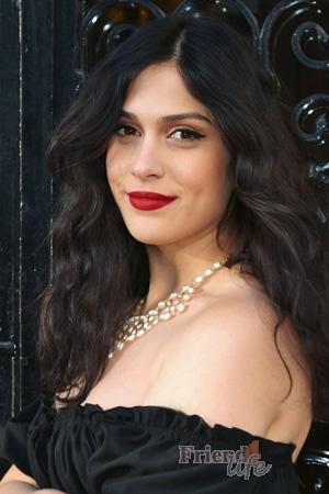 229074 - Emilia Age: 26 - Argentina
