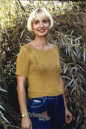 52918 - Tatiana Age: 33 - Russia