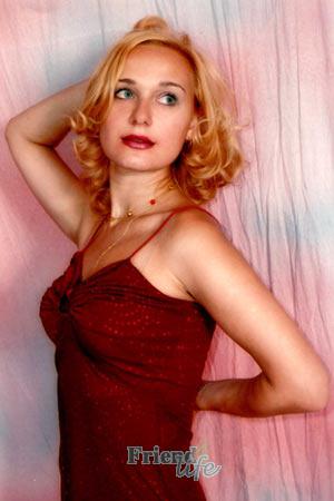 68002 - Natalia Age: 36 - Russia