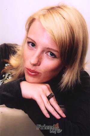 73720 - Nadezhda Age: 31 - Russia