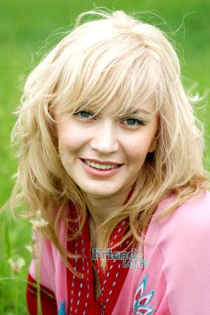 79576 - Lilia Age: 33 - Russia