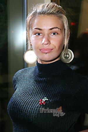 83941 - Lubov Age: 25 - Ukraine